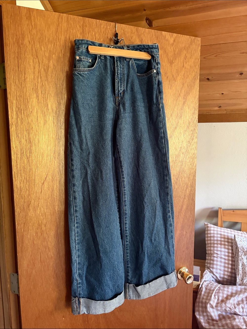 Pilcro Wide Leg Cuffed Jeans – Vintage Wash Denim – High Rise – 26